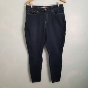 Levi's Midrise Skinny Jean